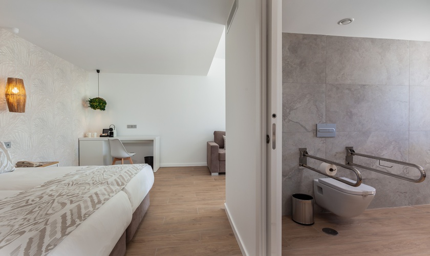 Junior suite adaptada Kumara Serenoa by Lopesan Hotels Gran Canaria Junior suite adaptada Kumara Serenoa by Lopesan Hotels Gran Canaria